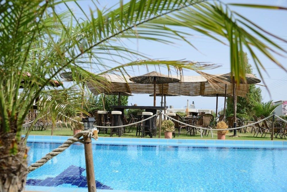 Villa Gereoudis Seaview Apartments-Pool & Bar Kolymbari Buitenkant foto
